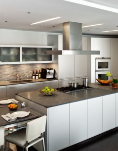 161 Duane Street, 6AB/7A