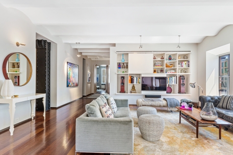 20 N Moore Street, 7E