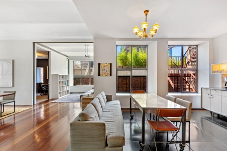 20 N Moore Street, 7E