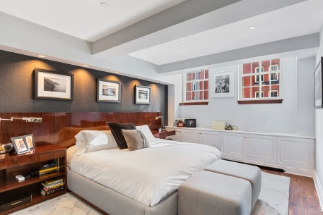161 Duane Street, 4A 161 Duane Street, 4A